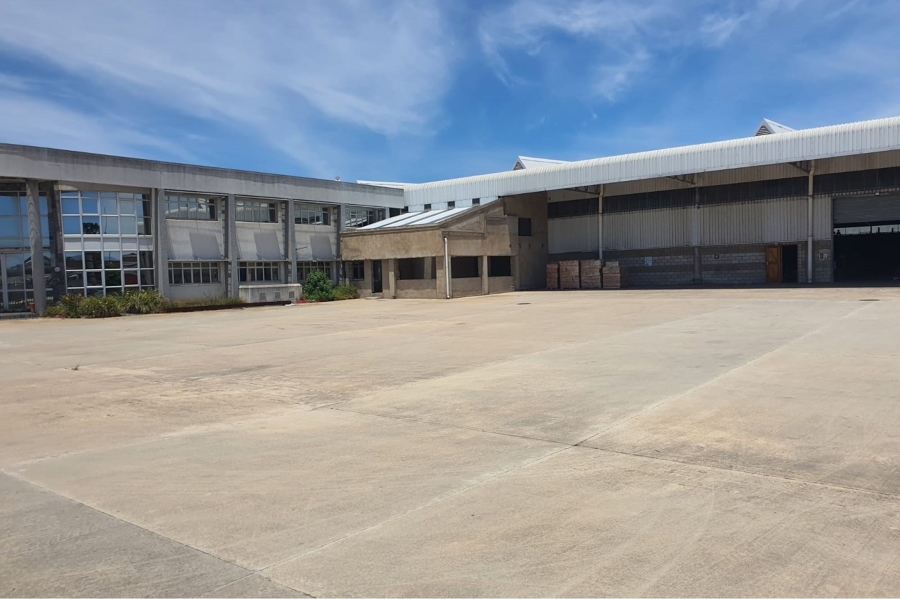 To Let commercial Property for Rent in Uitenhage Central Eastern Cape